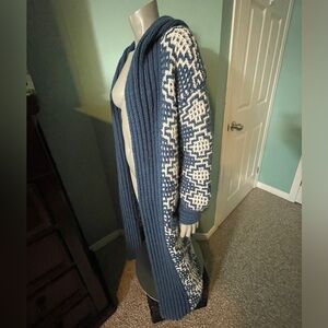 HANDMADE Blanket Cardigan Blue and White Patterned Long Sweater- Ladies M